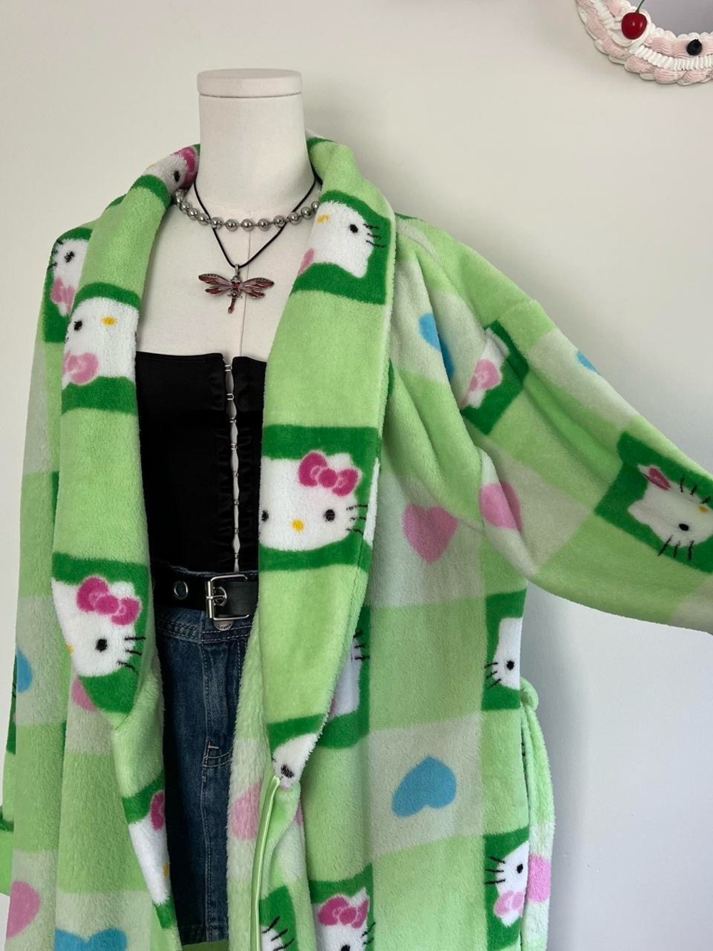 vintage 2007 Sanrio Hello Kitty Green Plush Robe - Picture 3 of 8
